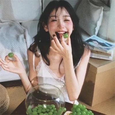 白衣侠女